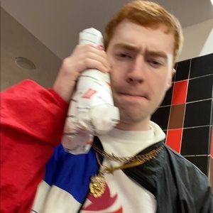 Meet your Posher, Cole